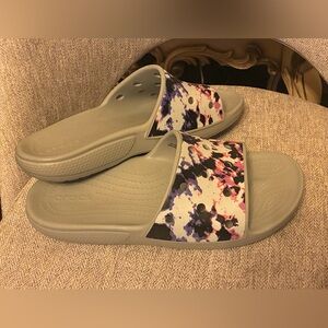 CROCS Women's Gray/Multi Slide Sandals